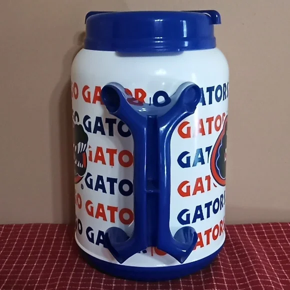 GATORS 64 OZ Mug/Small Cooler. Featuring The University Of Florida Gators. - Picture 5 of 16